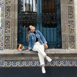 A profile image of Aída A